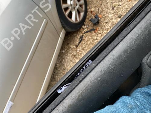 Used Left front window switch Left front window switch SUZUKI JIMNY Closed Off-Road Vehicle (SN) 1.3 16V 4WD (SN413, JB33) (80 hp) 39982571 39982571