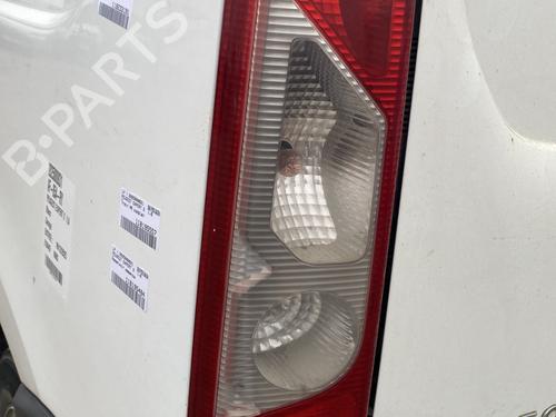Left taillight PEUGEOT EXPERT Van (VF3A_, VF3U_, VF3X_) 1.6 HDi 90 16V | BP31019100C34