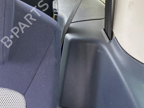 rear-left-seatbelt-peugeot-1007-km_-2005-31826789 main image