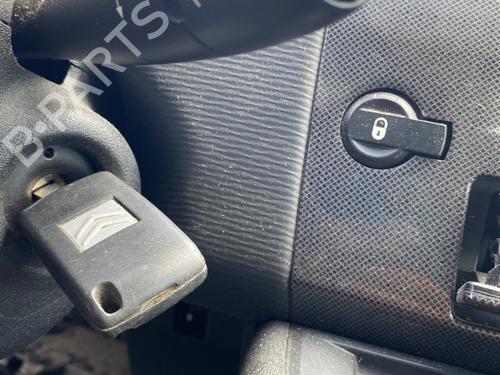 Used Steering column stalk Steering column stalk CITROËN C4 Coupe (LA_) 1.6 HDi (90 hp) 27699763 27699763