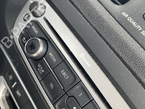 Used Radio Radio 26568528 26568528