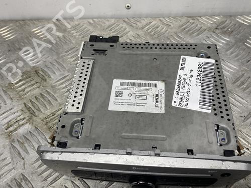 Radio RENAULT MEGANE III Hatchback (BZ0/1_, B3_) 1.5 dCi (BZ09, BZ0D, BZ1W, BZ29, BZ14) | BP29142928E6