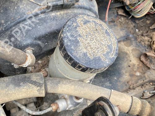 Used Brake master cylinder Brake master cylinder SUZUKI VITARA (ET, TA, TD) 1.9 D All-wheel Drive (SE419TD) (75 hp) 33553957 33553957