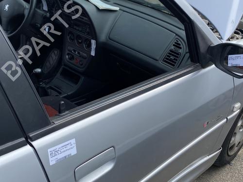 Used Right front door PEUGEOT 306 Break (7E, N3, N5) 2.0 HDI 90 (90 hp) 28570370