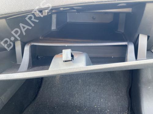 Used Glove box Glove box RENAULT MEGANE III Grandtour (KZ0/1) 1.5 dCi (KZ09, KZ0D, KZ1G, KZ29, KZ14, KZ1W, KZ10, KZ1F,... (110 hp) 30821234 30821234