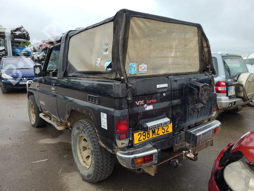 Left front indicator TOYOTA LAND CRUISER (_J7_, _JL7_) 2.4 TD (LJ70_, LJ73_, LJ70RV) | BP36337430C32 - Image 9