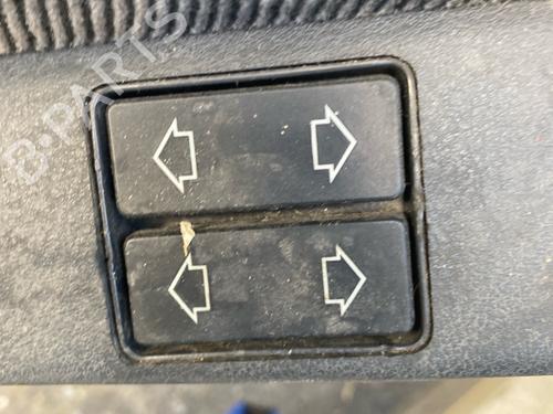 Used Left front window switch Left front window switch PEUGEOT 405 I (15B) 1.6 (94 hp) 40502437 40502437