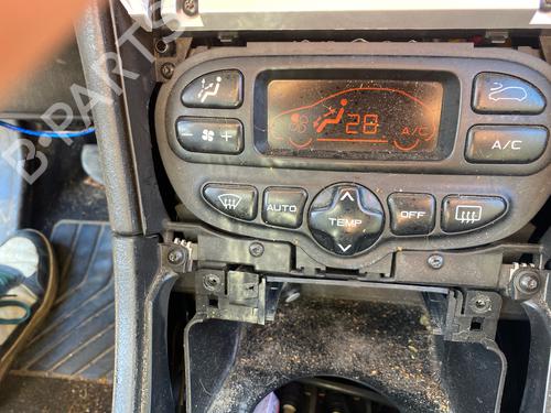 climate-control-peugeot-307-3ac-2000-2001-2002-2003-2004-2005-2006-2007-2008-2009-2010-2011-2012-33991786 main image