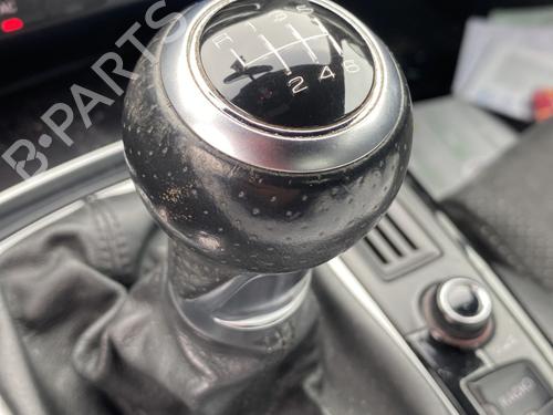 Used Gear lever AUDI A4 B8 (8K2) 2.0 TDI (143 hp) 26297970