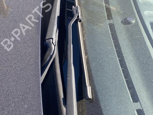 Used Front wiper motor Front wiper motor FORD FUSION (JU_) 1.6 TDCi (90 hp) 33843107 33843107