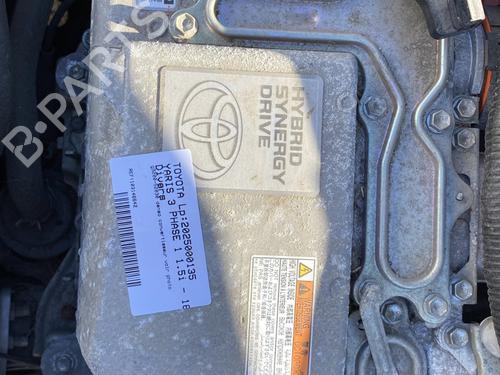 Used Electronic module TOYOTA YARIS (_P13_) 1.5 Hybrid (NHP130_, NHP130) (101 hp) 24408731