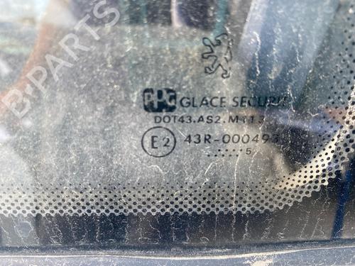 Used Rear right quarter glass Rear right quarter glass PEUGEOT 106 I (1A, 1C) 1.0 (50 hp) 40064249 40064249