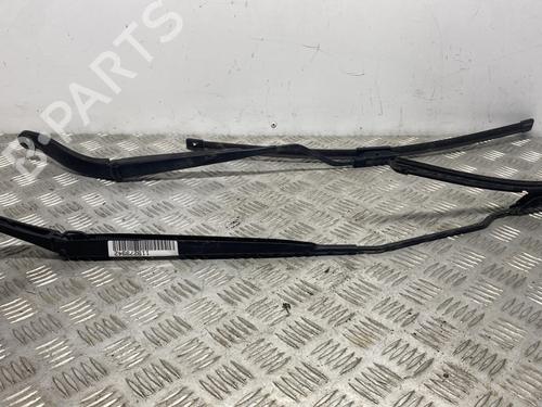 Front windshield wiper arm RENAULT MEGANE IV Hatchback (B9A/M/N_) 1.2 TCe 130 (B9MR) | BP31639721C143