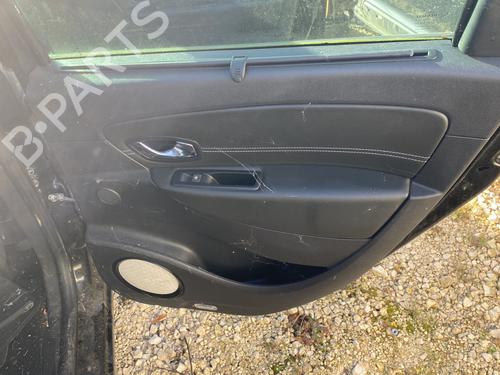 Høyre bakpanel RENAULT GRAND SCÉNIC III (JZ0/1_) 1.5 dCi (JZ09, JZ0D, JZ10, JZ14, JZ1G, JZ29, JZ2C) (110 hp) 30640672