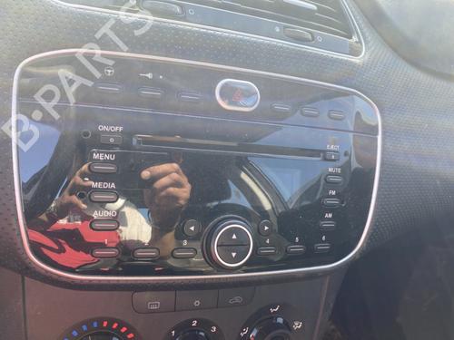 Radio FIAT PUNTO EVO (199_) 1.3 D Multijet (199AXC1A, 199BXC1A, 199AXT1A, 199BXT1A) | BP27982003E6 