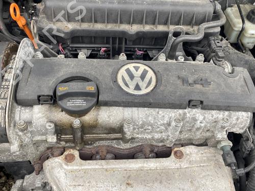 Culasse VW GOLF VI (5K1) 1.4 (80 hp) 31884351