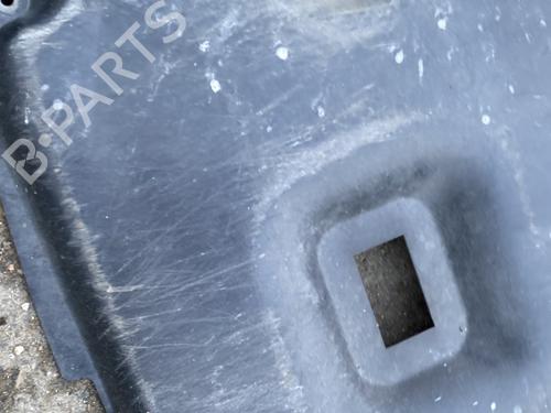 Used Underbody protection Underbody protection MERCEDES-BENZ C-CLASS (W203) C 220 CDI (203.008) (150 hp) 31836667 31836667