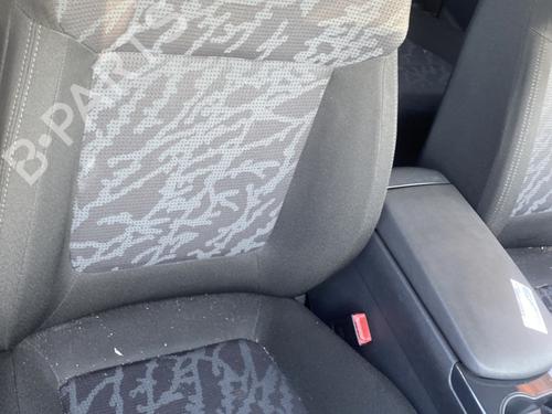 Right front seat PEUGEOT 3008 I MPV (0U_) 1.6 HDi | BP23785271C16 