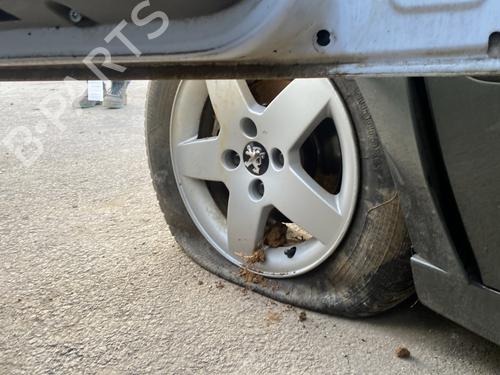 right-front-door-mercedes-benz-vito-mixto-van-w639-2003-25270631 main image