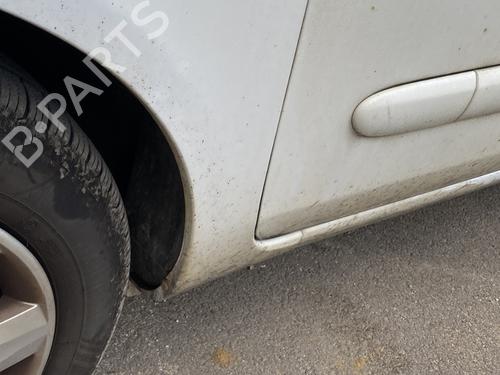 Left front fenders RENAULT CLIO II (BB_, CB_) 1.5 dCi (B/C2J) | BP29490157C41 