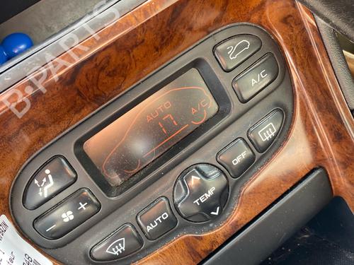 Used Climate control Climate control 37163542 37163542