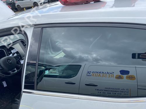 rear-left-door-window-renault-megane-iv-hatchback-b9amn_-2015-25407502 main image