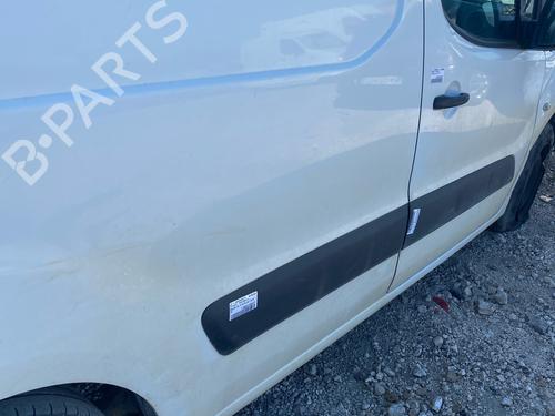 Used Right rear fenders Right rear fenders 37749993 37749993
