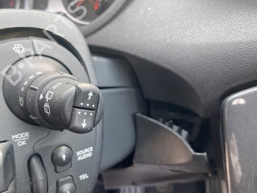 steering-column-stalk-renault-clio-iii-br01-cr01-2005-2006-2007-2008-2009-2010-2011-2012-2013-2014-32449157 main image