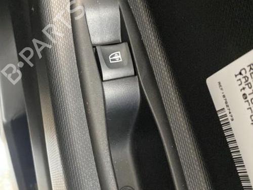 Used Right rear window switch Right rear window switch RENAULT CAPTUR I (J5_, H5_) 0.9 TCe 90 (90 hp) 19907109 19907109