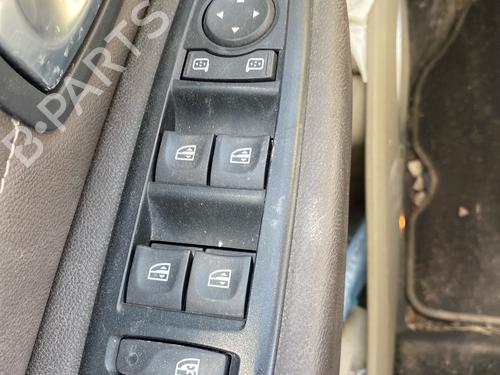 Left front window switch RENAULT SCÉNIC III (JZ0/1_) 1.9 dCi (JZ0J, JZ1J, JZ1K, JZ1S) | BP34380423I27 - Image 2