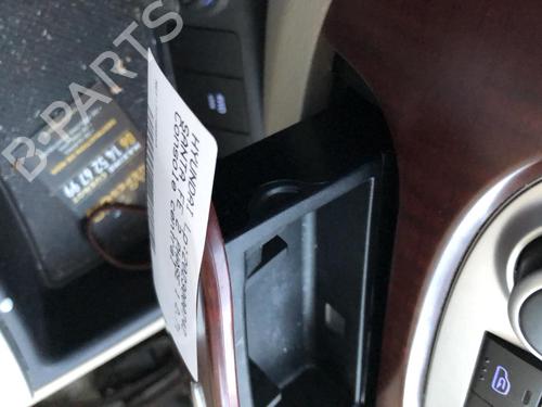 Used Middle console Middle console HYUNDAI SANTA FÉ II (CM) 2.7 V6 GLS (189 hp) 22114845 22114845