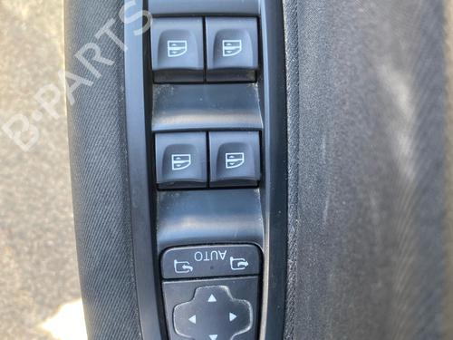 Left front window switch RENAULT MEGANE IV Grandtour (K9A/M/N_) 1.3 TCe 115 (K9N9) | BP38236119I27 - Image 3