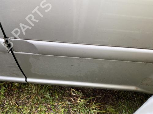 Used Door moulding trim NISSAN X-TRAIL I (T30) 2.2 Di 4x4 (114 hp) 31981239