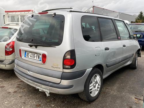 Left taillight RENAULT ESPACE III (JE0_) 2.2 dCi (JE0K) | BP19911045C34 
