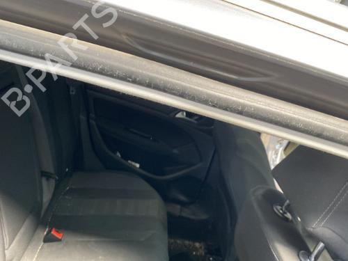 Rubber door seal PEUGEOT 308 SW II (LC_, LJ_, LR_, LX_, L4_) 1.2 THP 130 | BP19912758C142 