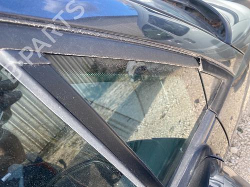 front-right-quarter-glass-peugeot-807-eb_-2002-39215350 main image