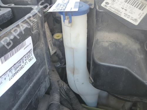 Used Windscreen washer tank FORD FIESTA VI (CB1, CCN) 1.4 TDCi (68 hp) 20975922