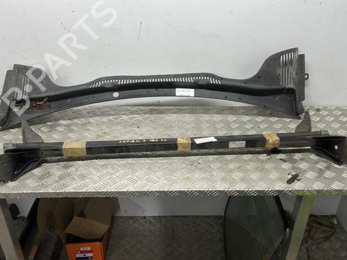 Used Roof bar DACIA LOGAN II TCe 90 (L8MA, L8M1, L8AC) (90 hp) 32030908