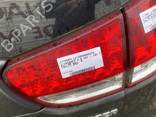 Used Right tailgate light Right tailgate light 21797864 21797864