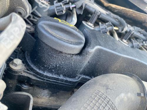 Used Cylinder head Cylinder head 37588565 37588565