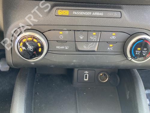 Used Climate control Climate control FORD FOCUS IV (HN) 1.5 EcoBlue (120 hp) 27266481 27266481