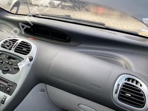 Used Dashboard CITROËN XSARA PICASSO (N68) 1.6 HDi (90 hp) 31815622