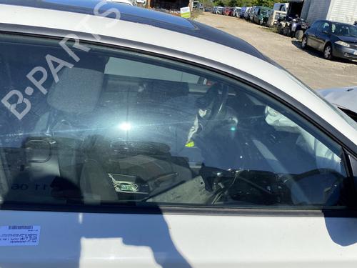 Dør rude højre foran BMW 1 Coupe (E82) 118 d (143 hp) 28965171