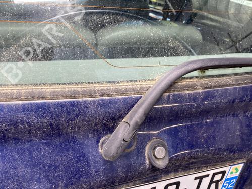 Used Rear wiper motor Rear wiper motor RENAULT TWINGO I (C06_) [1993-2012] 33554583 33554583