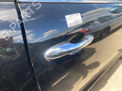 front-right-exterior-door-handle-alfa-romeo-mito-955_-2008-2009-2010-2011-2012-2013-2014-2015-2016-2017-2018-35884401 main image
