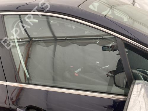 front-right-door-window-peugeot-208-i-ca_-cc_-2012-2013-2014-2015-2016-2017-2018-2019-2020-2021-32133688 main image