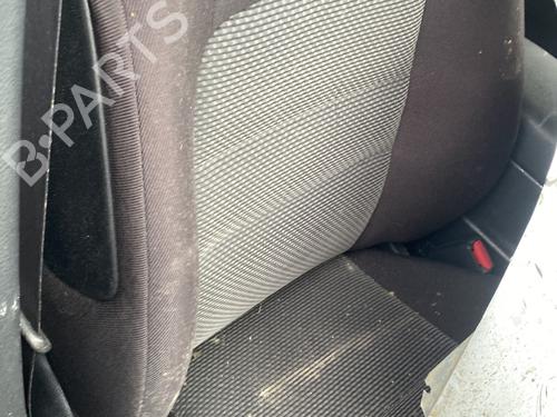 Sæde højre fortil MAZDA 6 Hatchback (GG) 2.0 DI (GG14) (121 hp) 32393048