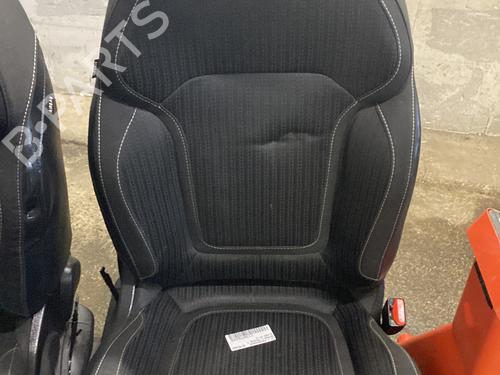 Used Right front seat RENAULT MEGANE IV Hatchback (B9A/M/N_) 1.2 TCe 130 (B9MR) (130 hp) 31580798