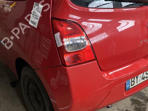 Used Rear axle RENAULT TWINGO II (CN0_) 1.2 16V (CN04, CN0B) (75 hp) 23784069