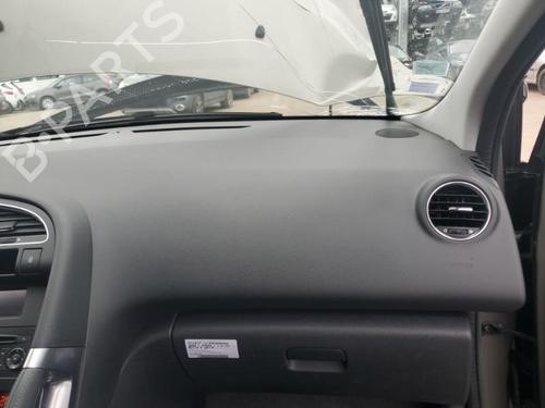 Salpicadero PEUGEOT 3008 I MPV (0U_) 1.6 HDi (114 hp) 21797733